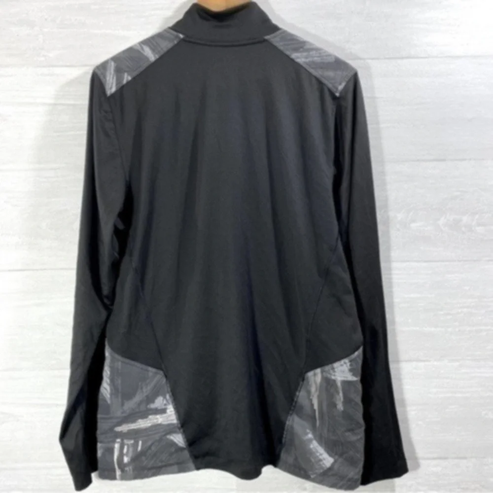 The North Face men’s 1/2 zipper dry fit jacket Size L Color Black/Gray/White